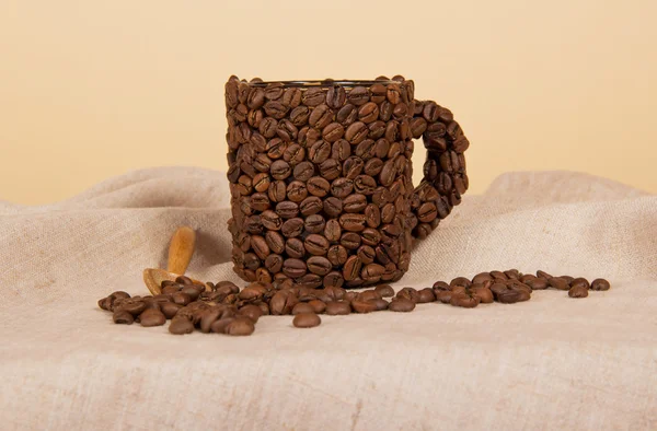 Coffee cup made from coffee beans — Stock Photo, Image