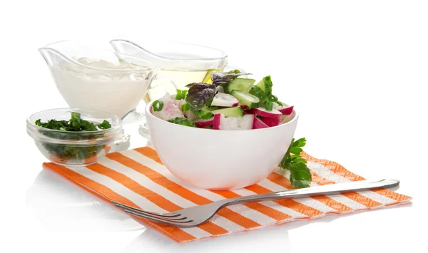 Salada, nata azeda, óleo de girassol, um garfo em um guardanapo, isolado em branco — Fotografia de Stock