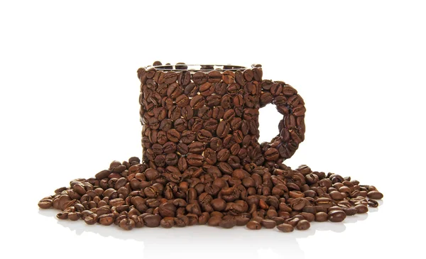 The coffee cup made of beans, costs on a small group of grains — Stock Photo, Image