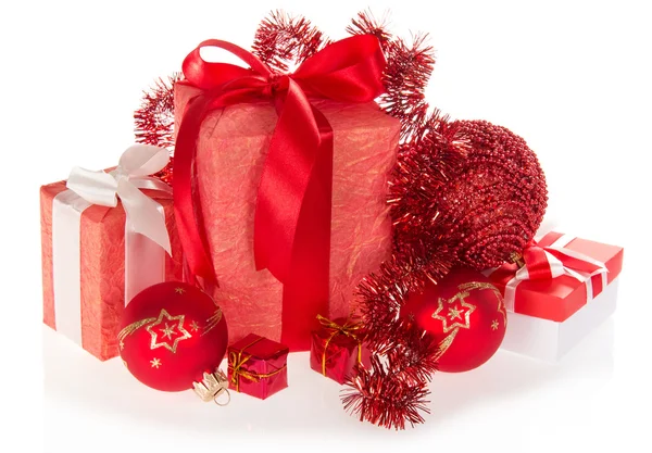 Festive Christmas gifts, Christmas tree decorations, tinsel — Stock Photo, Image