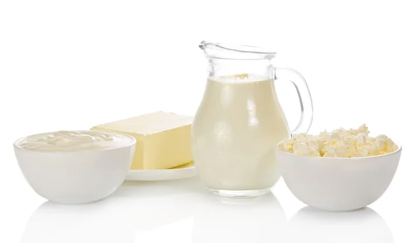 白で隔離される乳製品 — ストック写真