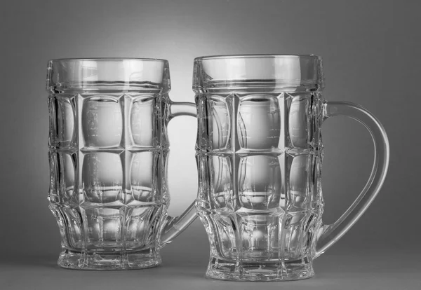 Vasos de cerveza vacíos — Foto de Stock