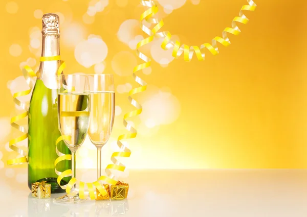 A garrafa de champanhe — Fotografia de Stock