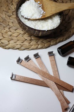 Masada mum yapımı için ahşap fitil..