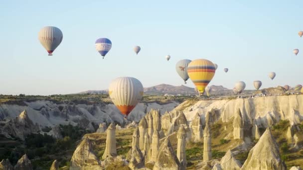 Hot Air Balloons Red Rose Valley Goreme Cappadocia Sunset — Αρχείο Βίντεο