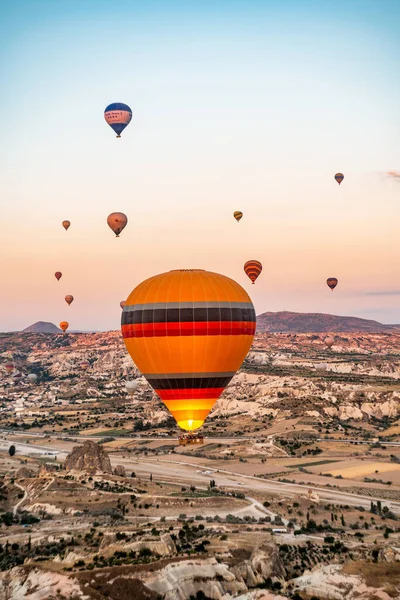 Het Prachtige Uitzicht Vanaf Heteluchtballonnen Cappadocië — Stockfoto