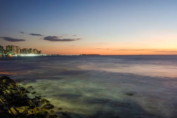 Vacker Utsikt Över Den Färgglada Solnedgången Himlen Över Stranden Sao — Stockfoto