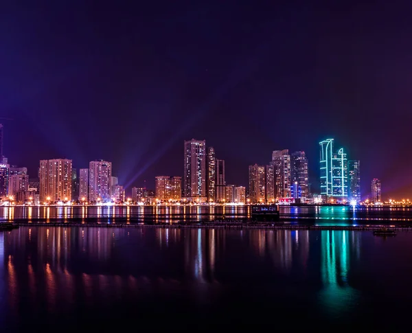 Красивый Панорамный Ночной Вид Город Шарджа Набережную Uae — стоковое фото
