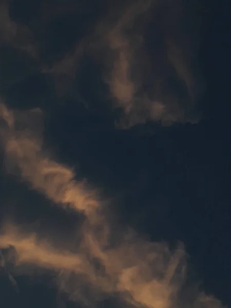 一个美丽的黄昏的云彩 — 图库照片