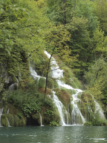Водопад Кравицы Студенческая Босния Герцеговина — стоковое фото