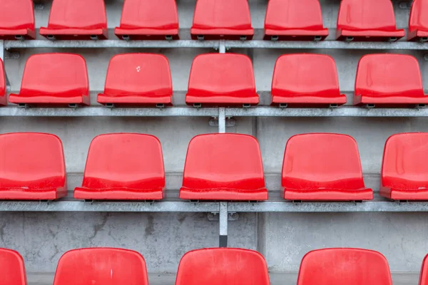 Primer Plano Los Asientos Del Estadio Plástico Rojo —  Fotos de Stock