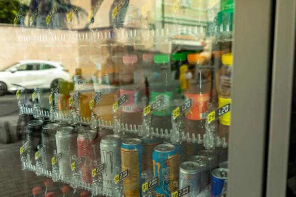 Milan Italië Sep 2021 Zicht Drankautomaten Een Zelfbedieningswinkel Milaan Italië — Stockfoto