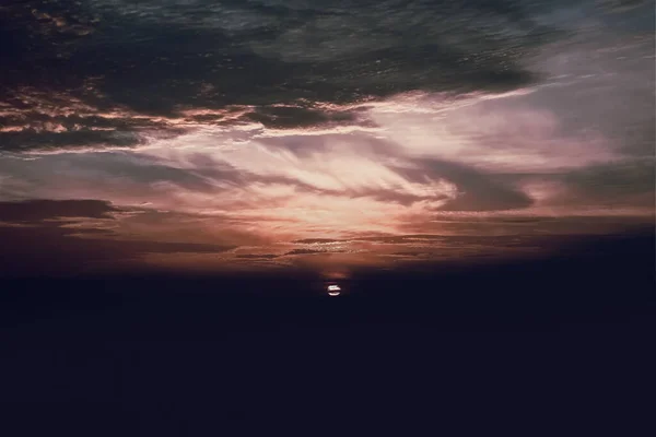Céu Escuro Nublado Durante Pôr Sol Noite Perfeito Para Papéis — Fotografia de Stock