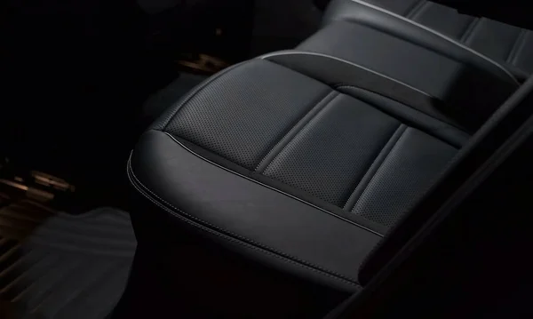 타이어 Sep 2021 Mercedes Amg Luxurious Comfortable Modern Car Interior — 스톡 사진