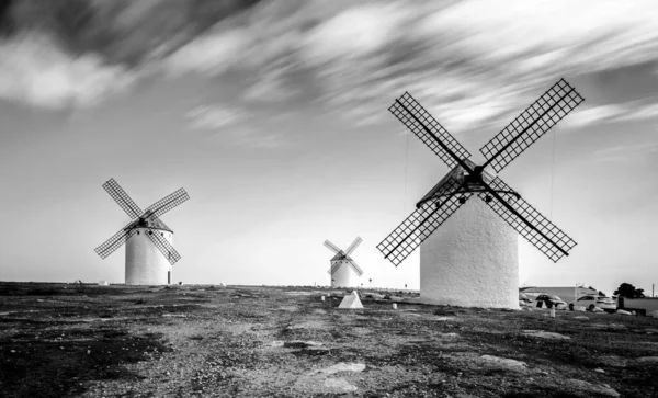 Die Windmühle Unter Dem Himmel — Stockfoto