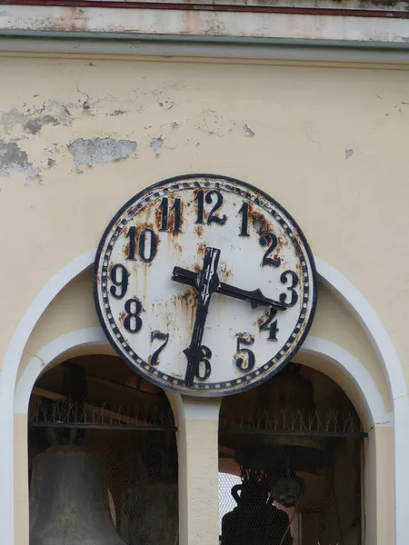 Relógio Parede Velho Rústico Superfície Edifício — Fotografia de Stock