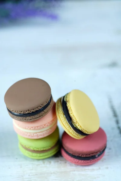 Tiro Vertical Macaroons Coloridos — Fotografia de Stock