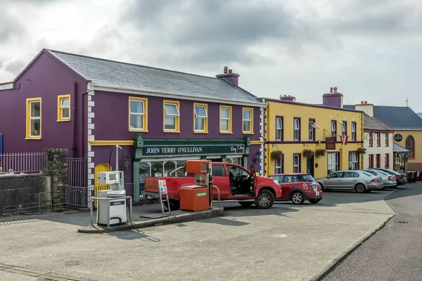 Alianzas Irlanda Agosto 2021 Los Edificios Colores Día Soleado Pequeña —  Fotos de Stock