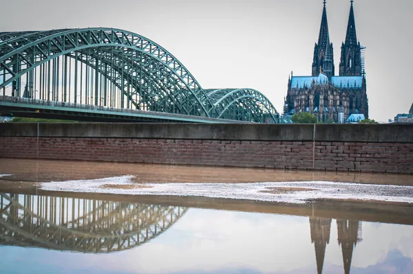 Piękne Detale Architektoniczne Mostu Katedry Kolonii Niemcy — Zdjęcie stockowe