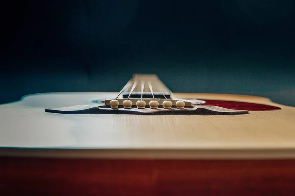 Nahaufnahme Einer Akustischen Gitarre — Stockfoto