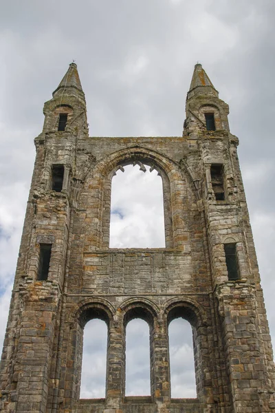 Low Angle Shot Ruined Medieval Cathedral Andrew Cloudy Sky Scotland — Stock Photo, Image
