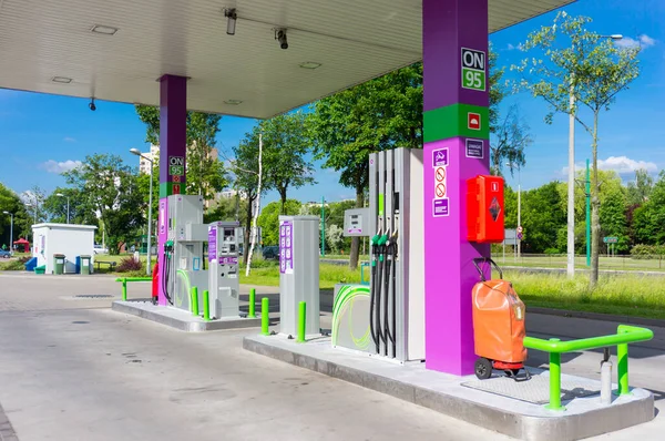 Poznan Poland Sep 2021 Fuel Pumps Colorful Gas Station — Stock Photo, Image