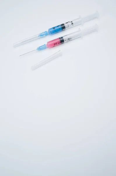 Isolated Injection Syringe White Background Text Space — Stock Photo, Image
