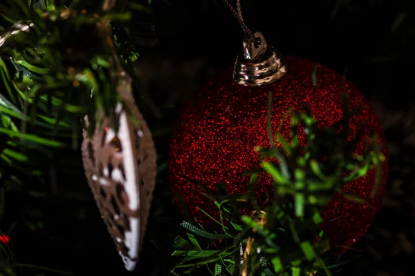 Focus Selettivo Sulle Decorazioni Dell Albero Natale — Foto Stock
