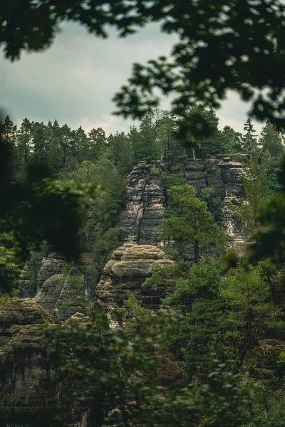 Die Felsen Sehen Aus Wie Antike Ruinen Dschungel Zwischen Den — Stockfoto