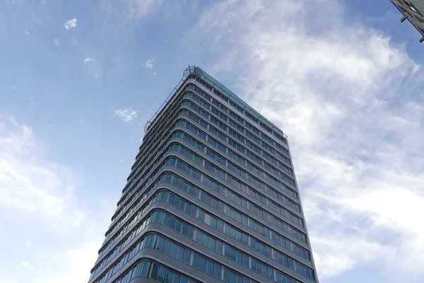 Bloque Azul Pisos Con Cielo Azul —  Fotos de Stock