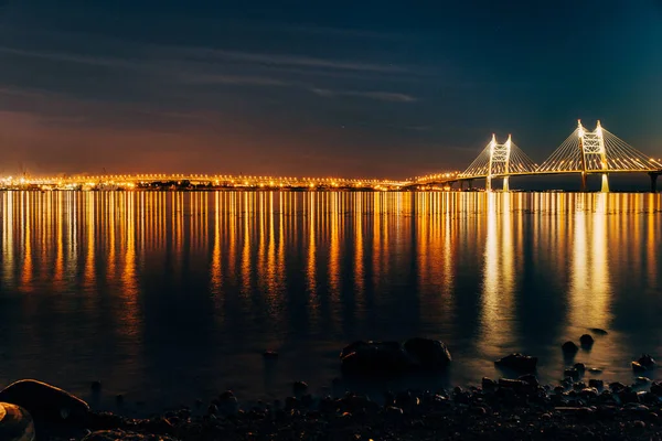 Uma Bela Luz Dos Edifícios Cidade Ponte Noite — Fotografia de Stock