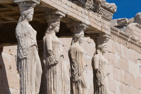 Karatidák Klasszikus Athén Gyönyörű Lányai Akropolisz Tetején Erechtheion Athén Görögország — Stock Fotó
