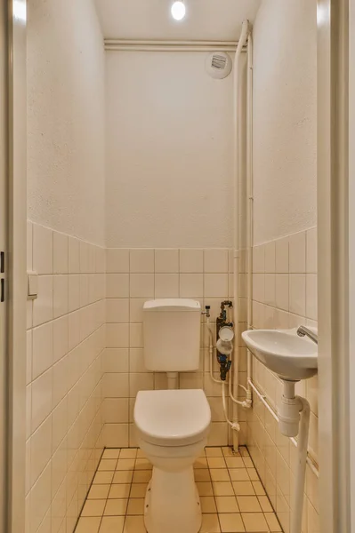 Ένα Μοντέρνο Μπάνιο Τουαλέτα — Φωτογραφία Αρχείου