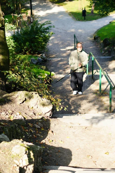 Poznan Poland Sep 2013 Person Walking Stairs Sunny Day Park — Stock Photo, Image