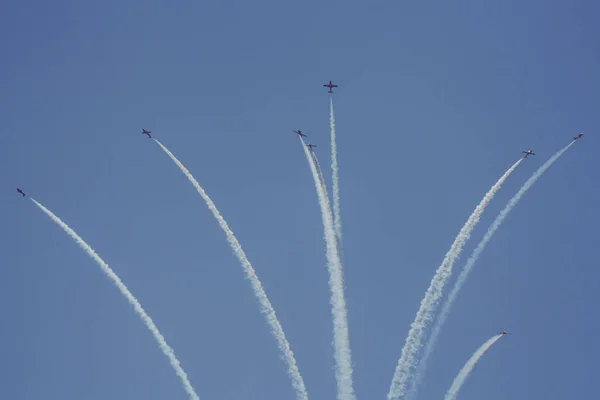 Toronto Canada Setembro 2021 Tiro Close Grupo Aeronaves Militares Voando — Fotografia de Stock