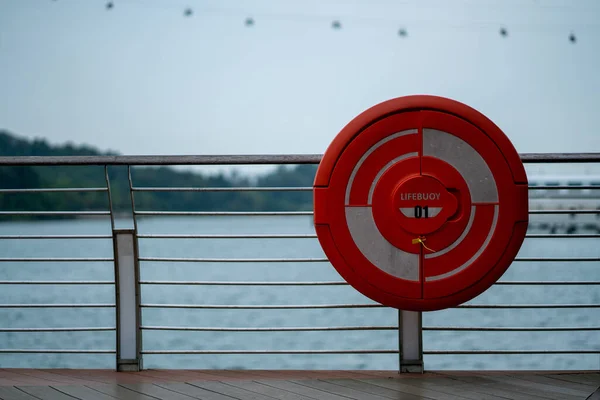 Sea Lifebuoy Sea Sky Background Copy Space Individual Text Summer — Stock Photo, Image