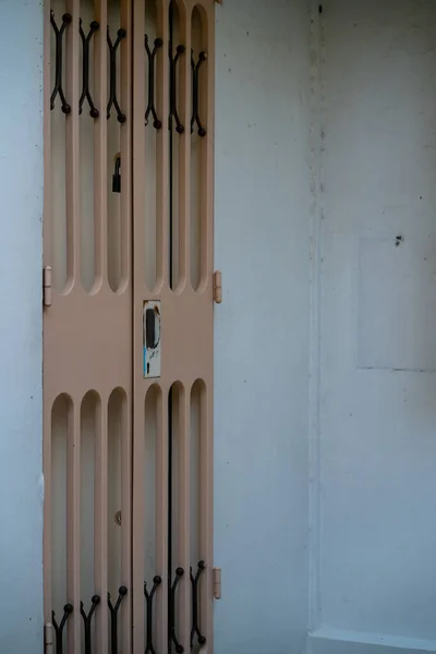 Door Metal Gate Hdb Singapore Vertical Shot — Stock Photo, Image