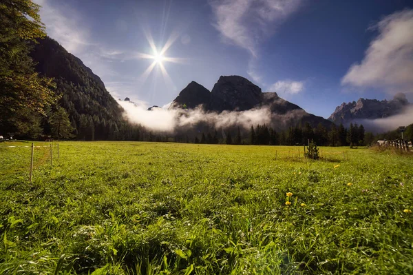 Talya Nın Dolomitler Bölgesindeki Alp Dağlarının Nefes Kesici Manzarası — Stok fotoğraf