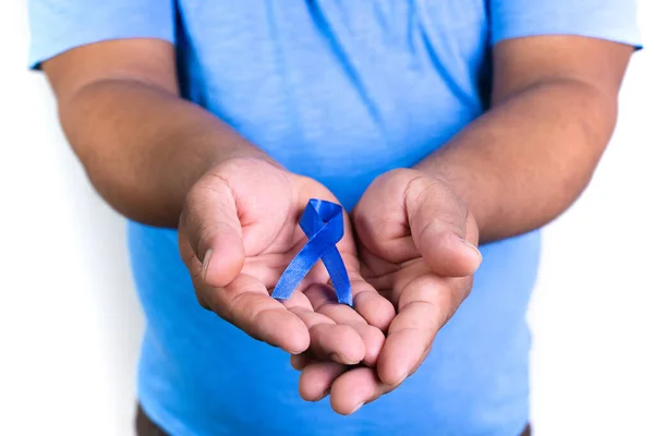 Uomo Che Tiene Tra Mani Nastro Blu Della Consapevolezza Del — Foto Stock