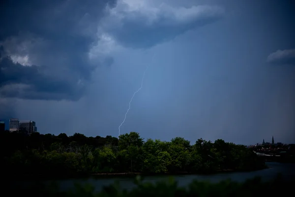 River Surrounded Trees Stormy Day Lightning — Stock Photo, Image