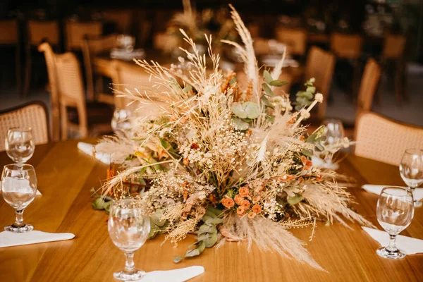 Tavolo Sposa Elegante Splendidamente Decorato — Foto Stock