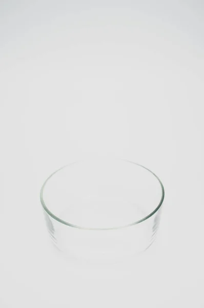 Tigela Vidro Vazio Isolado Fundo Branco Com Espaço Para Texto — Fotografia de Stock