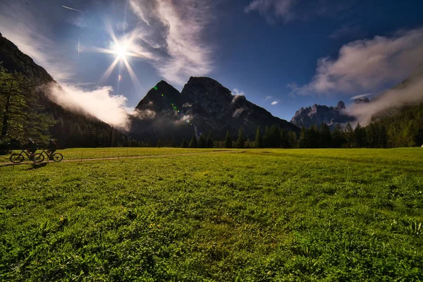 Una Vista Impresionante Cordillera Los Alpes Paisaje Dolomitas Italia — Foto de Stock