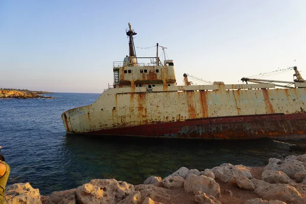 Naufrágio Edro Iii Rodeado Pelo Mar Peyia Chipre — Fotografia de Stock