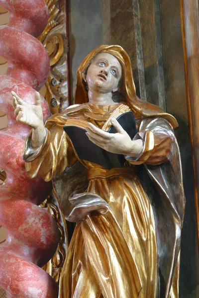 Pionowe Ujęcie Świętej Anny Kościele — Zdjęcie stockowe