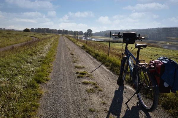 Cykel Vallen Elbe Cykelväg Bakgrunden Den Tyska Floden Elbe Nära — Stockfoto