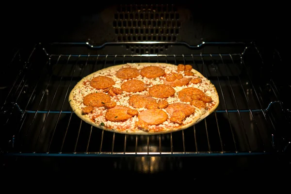 Pepperoni Pizza Getting Cooked Oven — Stock Photo, Image