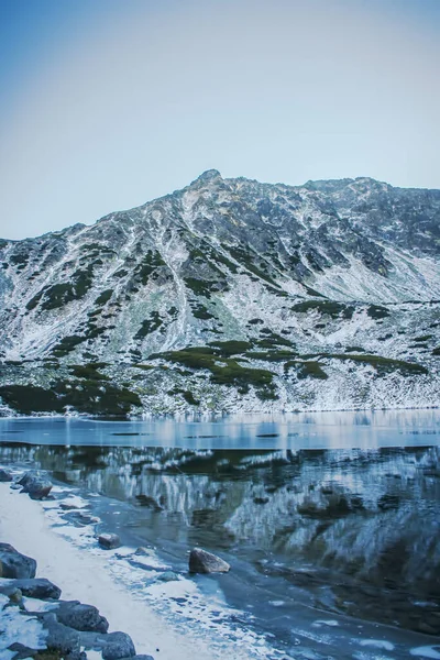 Een Winter Uitzicht Vallei Van Vijf Meren Dolina Pieciu Stawow — Stockfoto