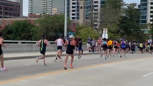 Corredores Maratona Correndo Estrada — Vídeo de Stock