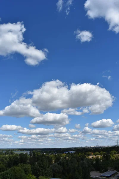 하늘에 구름이 놀라운 — 스톡 사진